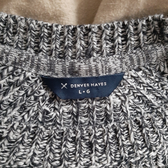 Denver Hayes Knit Sweater (Large) - Picture 5 of 7